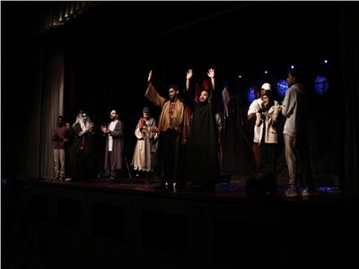 «كرة الصوف» بملتقى القاهرة الدولي على مسرح الهناجر 