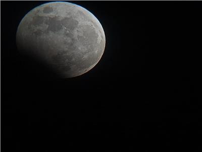 مركز الطقس الفضائي بجامعة حلوان يرصد ظاهرة خسوف القمر