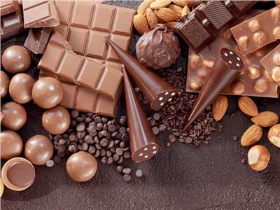 بخطوات بسيطة.. كيفية التمييز بين الشوكولاتة الحقيقية و«المغشوشة»