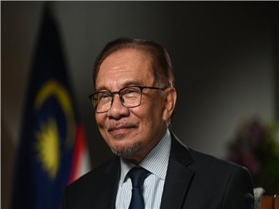 رئيس وزراء ماليزيا يصل إلى السعودية للمشاركة في القمة العربية الإسلامية