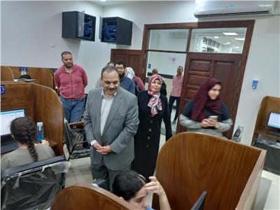 نائب رئيس جامعة بنها يتفقد مركز إبداع مصر الرقمية
