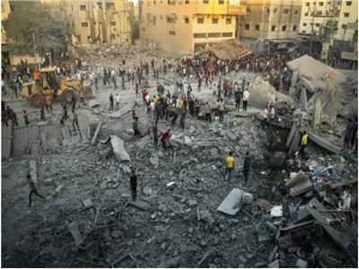 مسؤولون فلسطينيون بغزة: تضرر 60% من الوحدات السكنية جراء القصف