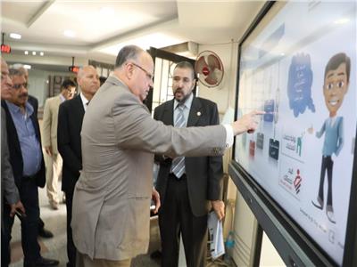 محافظ القاهرة يتفقد المركز التكنولوجي النموذجى بحي المرج