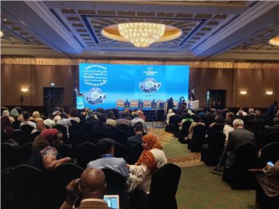 انطلاق مؤتمر القضايا الإنسانية بالسودان من القاهرة بالوقوف دقيقة من أجل السودان