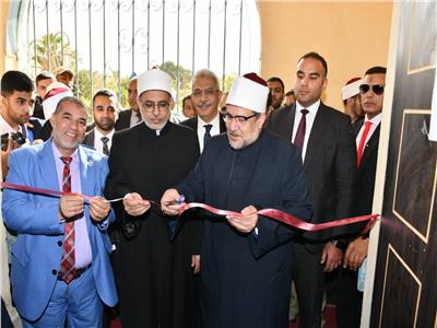 وزير الأوقاف ورئيس جامعة الأزهر يفتتحان معرض المجلس الأعلى للشئون الإسلامية 