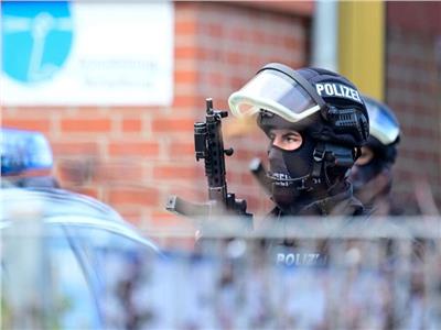مسدس لعبة يتسبب في هلع مدينة ألمانية.. والشرطة تتدخل