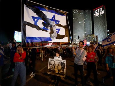 "إسرائيل بحاجة لقيادة جديدة".. صحيفة عبرية توجه رسالة قاسية لنتنياهو