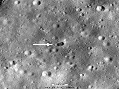 الكشف عن سبب اصطدام جسم غامض بسطح القمر      