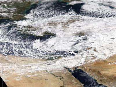 «الوحش القطبي» يجمد دول أوروبا بعواصف ثلجية.. ويصل مصر في هذا الموعد