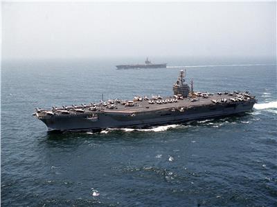 حاملة الطائرات الأمريكية «إيزنهاور» تعبر مضيق هرمز لدخول مياه الخليج 
