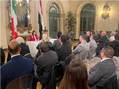 وزيرة الهجرة: كل مصري بالخارج يجب أن يكون مشاركاً في رسم مستقبل وطنه
