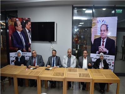 الحملة الرسمية للمرشح الرئاسي عبد الفتاح السيسي بالغربية تستقبل وفدا من الغرفة التجارية 