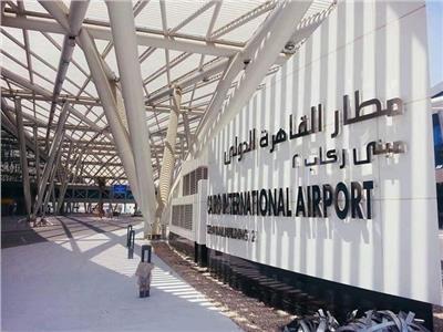رئيس مصلحة الجمارك يتفقد التوسعات الجديدة بمطار القاهرة الدولي