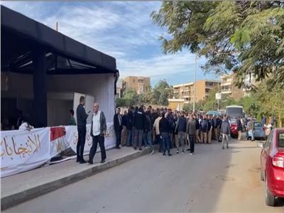 لليوم الثاني.. طوابير الناخبين أمام لجان الجيزة استعدادا للتصويت في الانتخابات الرئاسية