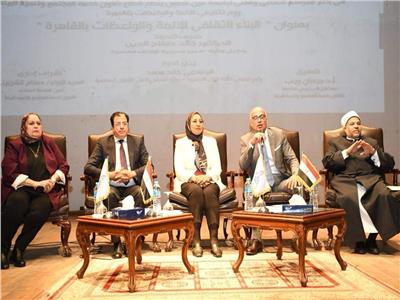 رئيس جامعة عين شمس يفتتح اللقاء الخامس  لبرنامج البناء الثقافي لواعظات القاهرة