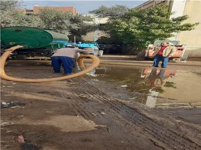متابعة أعمال شفط تجمعات مياه الأمطار بمدن وقرى المنوفية