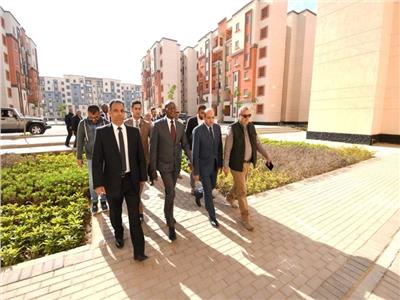 وزير الإسكان بزيمبابوي يزور مشروعات العاصمة الإدارية الجديدة