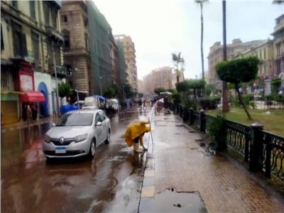 لليوم الثالث على التوالي.. هطول أمطار «الفيضة الصغرى» على الإسكندرية| صور