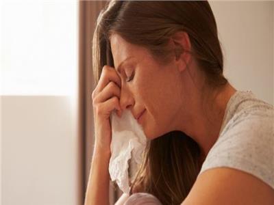 دموع المرأة تهزم عدوانية الرجال بنسبة 43%.. دراسة توضح