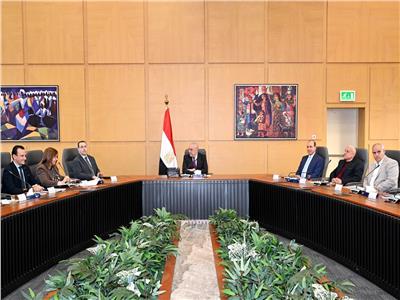 وزير الإسكان يتابع موقف تنفيذ وحدات مبادرة «سكن لكل المصريين» بالمدن الجديدة