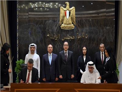 وزير النقل: توجيهات من الرئيس السيسي بجعل مصر مركزاً عالمياً للتجارة واللوجستيات   