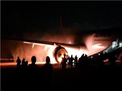 بدء التحقيق في واقعة اشتعال النيران بإحدى طائرات الخطوط اليابانية بمطار هانيدا