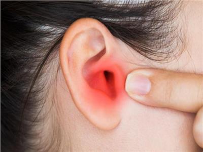 لصحتك.. أعراض الإصابة بالتهاب الأذن الوسطى ونصائح للوقاية