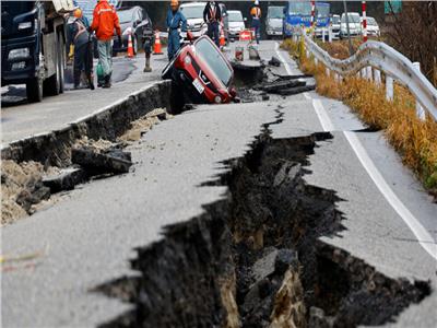 بعد مرور 124 ساعة.. إنقاذ «مسنة» من تحت أنقاض زلزال اليابان 