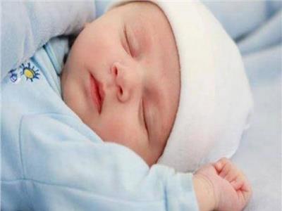 «سنة أولى أمومة».. كيف تحمي طفلك من خطر الاختناق أثناء النوم؟
