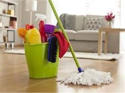 «جبروت معلمة».. تجبر التلاميذ على تنظيف منزلها 