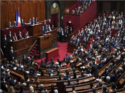 «القاهرة الإخبارية»: الحكومة الفرنسية في مأزق جديد بسبب قانون الهجرة