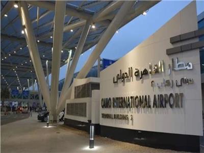 مطار القاهرة.. استقبال 25 ألف راكب يوميًا واستراحات جديدة وأماكن للانتظار