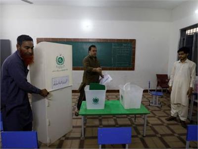 انطلاق الانتخابات العامة في باكستان وسط مخاوف أمنية