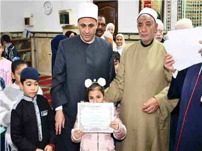 تكريم الأطفال المتميزين بـ «حصن طفلك بالقرآن» بمسجد مدينة فيصل بالإسكندرية    