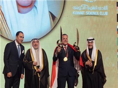 عالم مدينة زويل يفوز بالجائزة الكبرى للمعرض الدولى للاختراعات في الشرق الأوسط بالكويت 