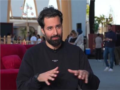 أحمد حاتم يكشف عن كواليس فيلمه السينمائي الجديد «المنبر» | فيديو