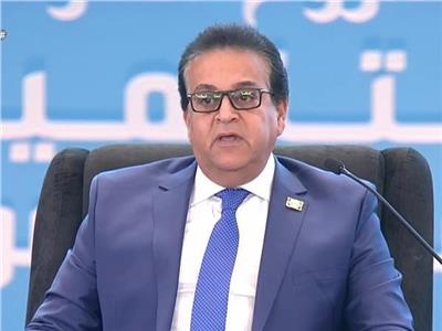 «عبد الغفار» يشكر الرئيس السيسي نيابة عن المهن الطبية ويعلن تفاصيل تحسين الأجور