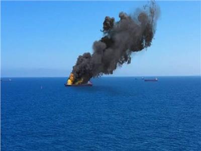 أمبري البريطانية تعلن استهداف سفينة يونانية بالصواريخ في البحر الأحمر
