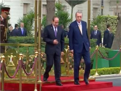 رئيس تحرير «الأهرام العربي»: القمة المصرية التركية لحظة فارقة للشرق الأوسط