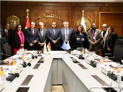 التنمية المحلية ومحافظ جنوب سيناء يشهدان توقيع اتفاقية لتعزيز الاستثمار بمدينة دهب
