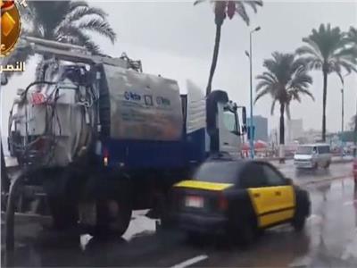 «صرف صحي الإسكندرية»: 180 سيارة وبدّال تتعامل مع تجمعات مياه الأمطار