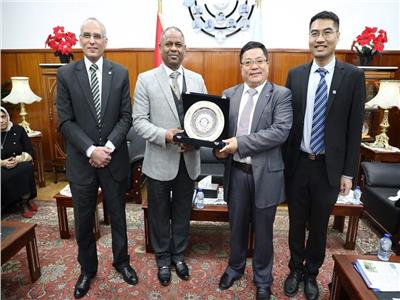 «القومي للبحوث» يبحث سبل التعاون مع جامعة هاربين الصينية 