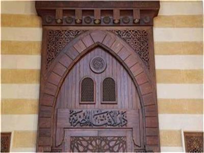 حكم قراءة السجدة والإنسان في فجر الجمعة