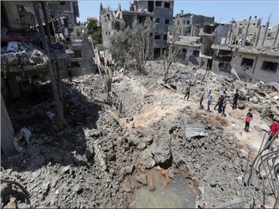 مراسل «القاهرة الإخبارية»: إسرائيل تفجر منازل غزة بساكنيها بعد إعلانها مناطق آمنة