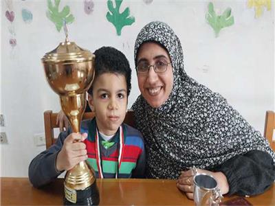 الطفل النابغة «أحمد فرحات» يفوز بكأس الجمهورية في الرياضة الذهنية
