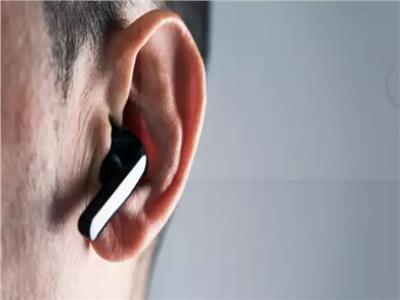 هل يمكن أن يؤثر استخدام سماعات الأذن المتسخة على قدرتك على السمع؟ 