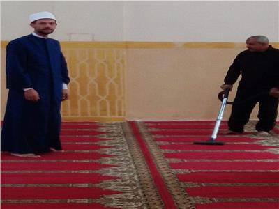 استمرار حملة النظافة الموسعة بمساجد الجمهورية استعدادًا لشهر رمضان المبارك