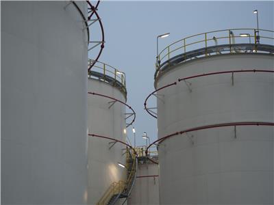 السعودية ترفع أسعار النفط لآسيا بعد تمديد «أوبك+» خفض الإنتاج