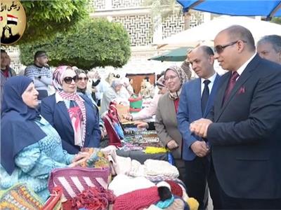 رئيس جامعة المنصورة: السوق الخيري يدعم المرأة ويقدم منتجات بأسعار أقل من السوق