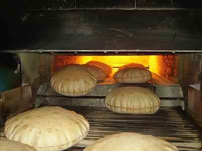 الشكاوى الحكومية: حسم 1293 شكوى تضرر من التلاعب في وزن الخبز المدعم